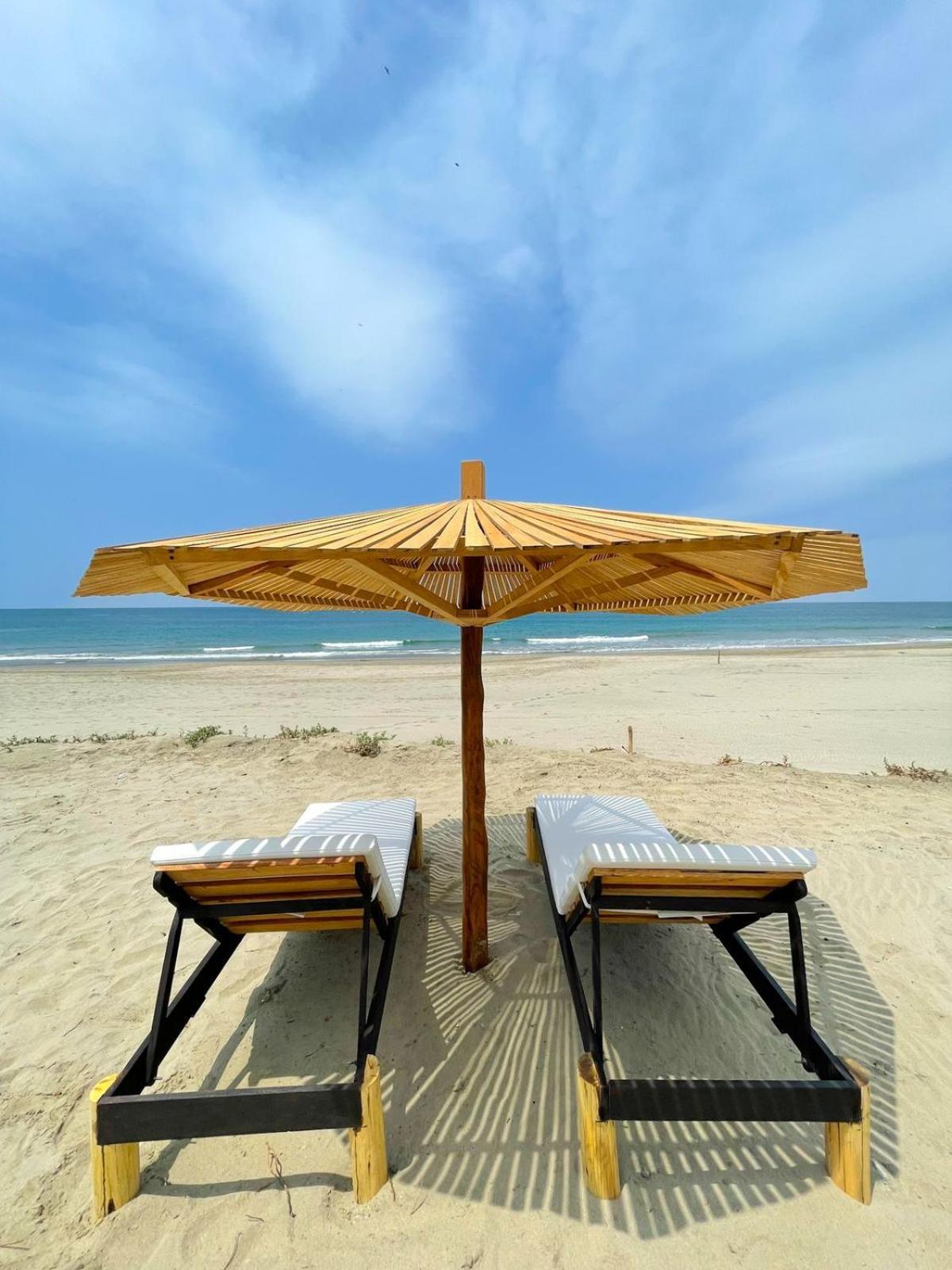 Diem Vichayito Beachfront Eco-Luxury Bagian luar foto