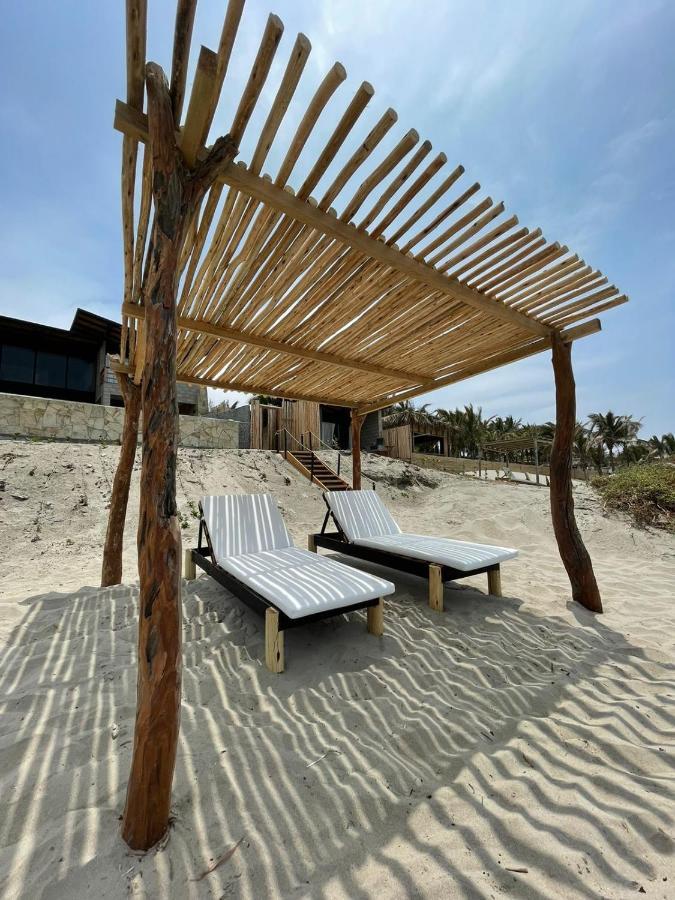 Diem Vichayito Beachfront Eco-Luxury Bagian luar foto