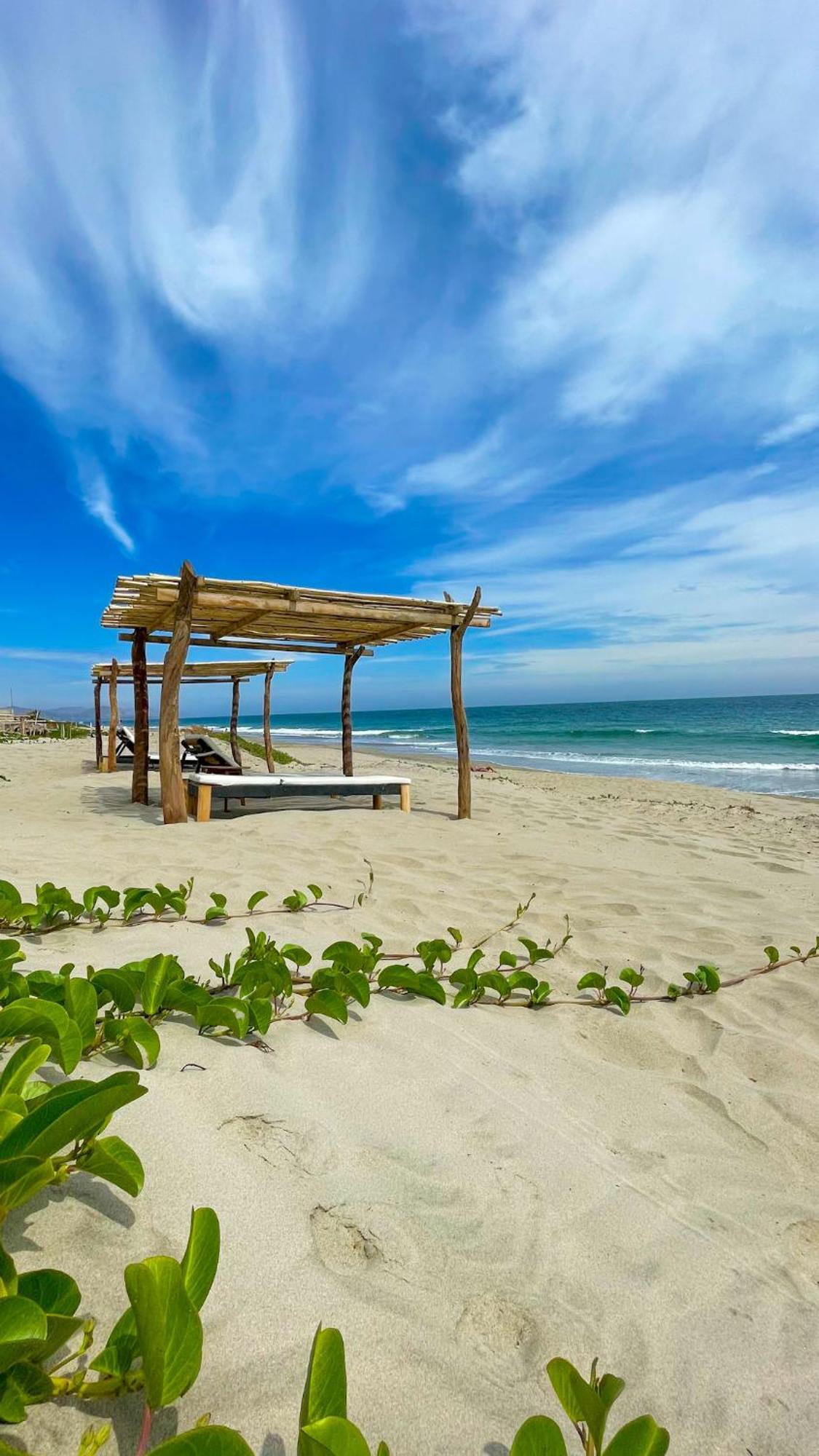 Diem Vichayito Beachfront Eco-Luxury Bagian luar foto