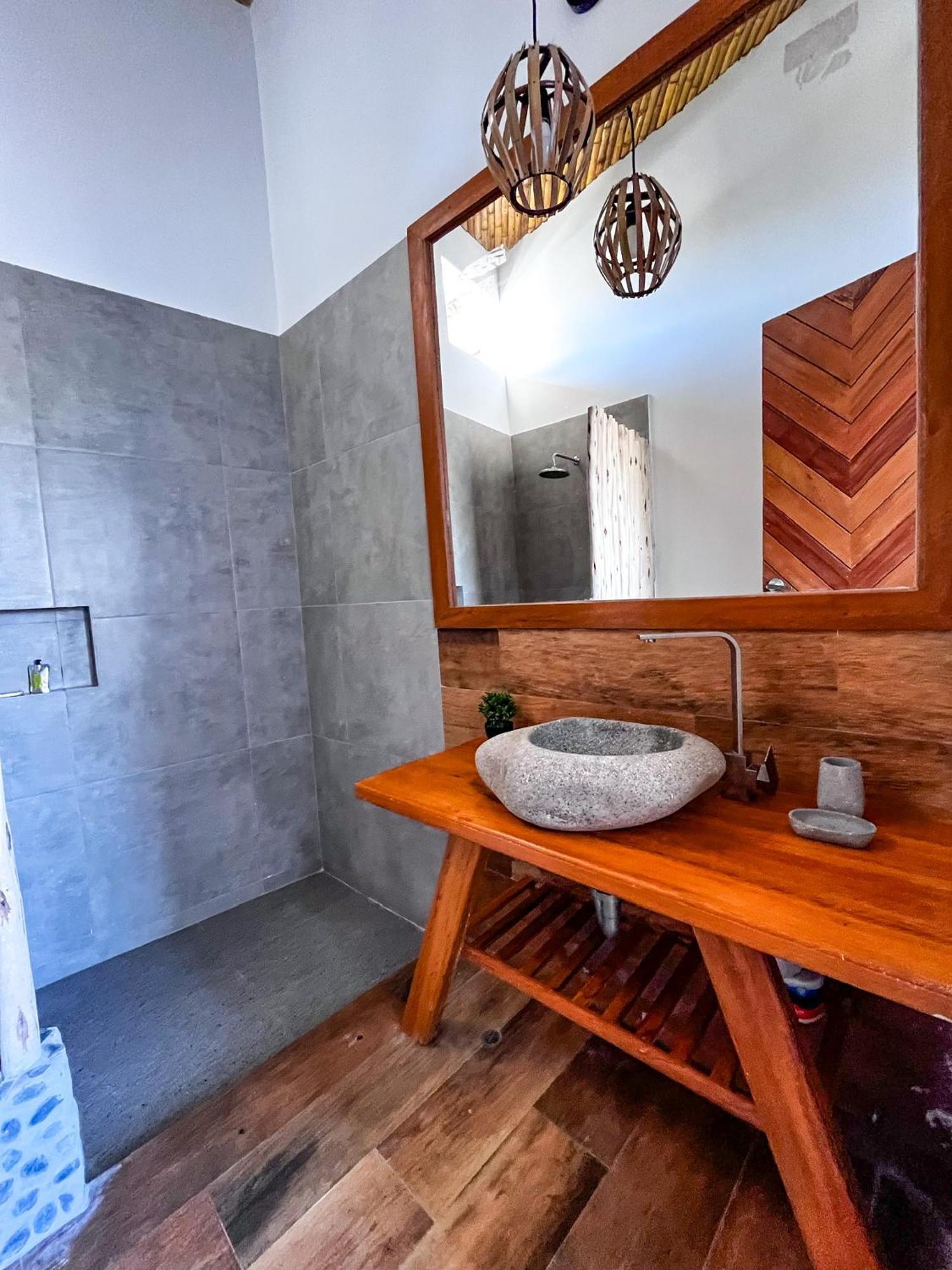 Diem Vichayito Beachfront Eco-Luxury Bagian luar foto