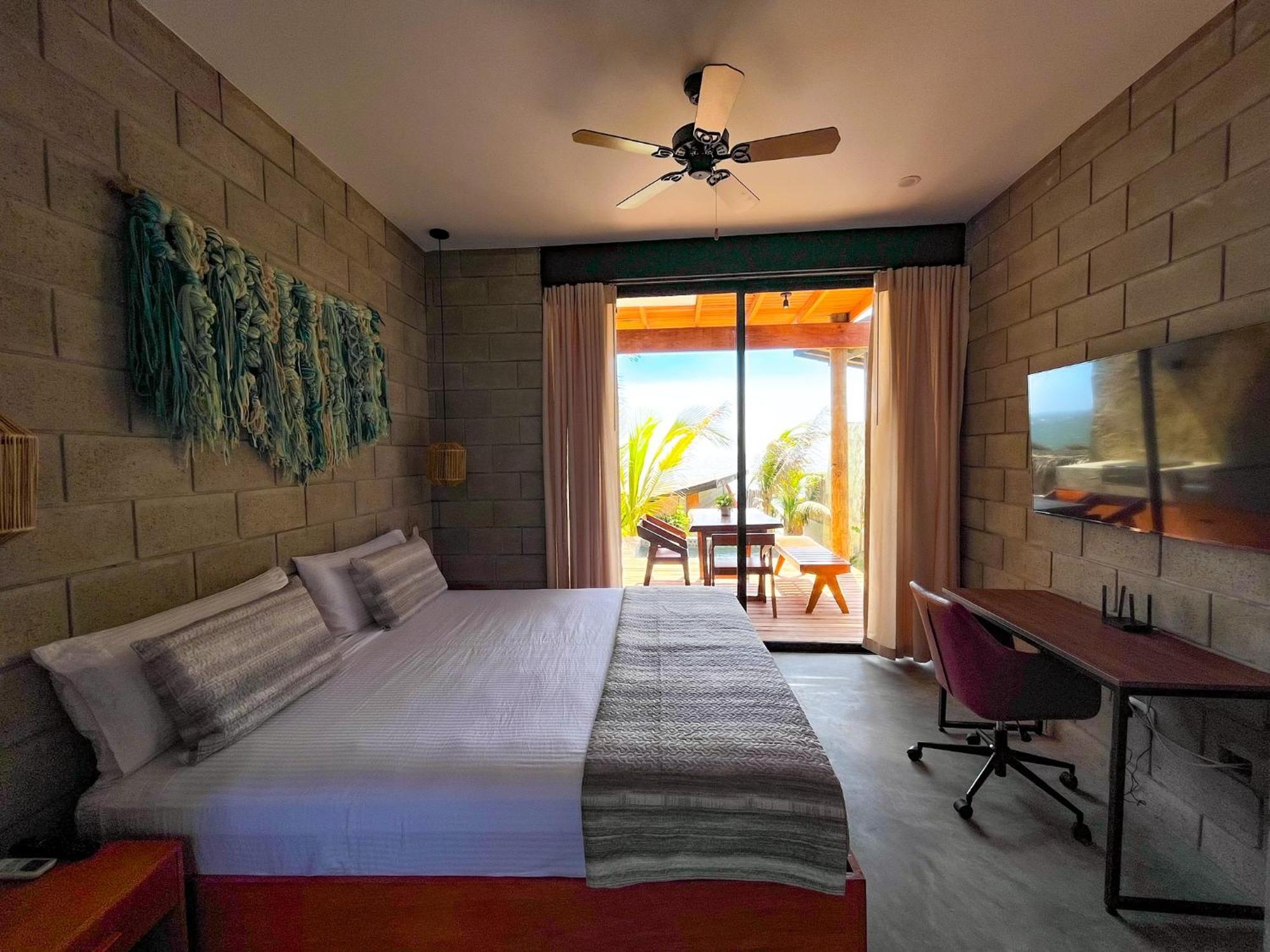 Diem Vichayito Beachfront Eco-Luxury Bagian luar foto